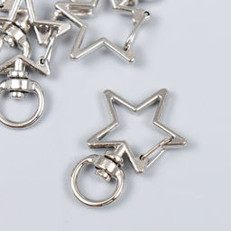 Цена за 15 шт. Карабин металл с кольцом Звезда, под серебро, 3.4?2.3 см