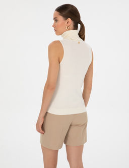 Ekru Slim Fit Bal_k__ Yaka Kazak