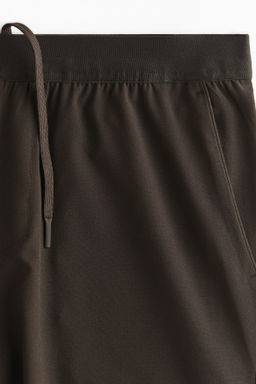 Pantal?n corto de tenis con DryMove Regular Fit - H&m фото 7