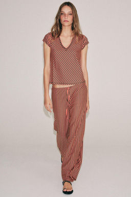 CAMISETA RAYAS CON LINO / Estampado