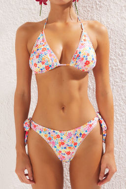 TRENDYOLMILLA Cicek Desenli Ucgen Serit Detayl? Regular Pretty Bikini Tak?m? TBESS25BT00010  фото 16