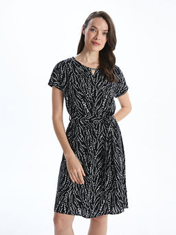 Desenli Ku?akl? Elbise