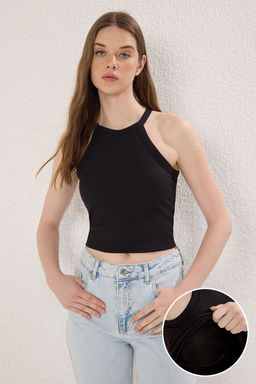 TRENDYOLMILLA Siyah Ici Pedli Bra Detayl? Fitted/Vucuda Oturan Orme Atlet TWOSS25AL00026