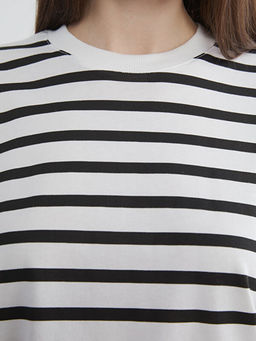 Bisiklet Yaka ?izgili Kad?n Ti??rt