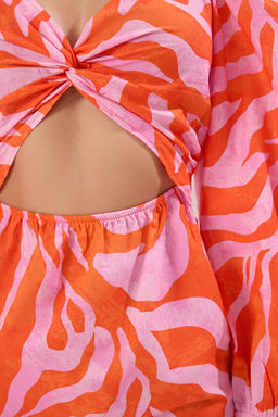 TRENDYOLMILLA Plaj Giyim Soyut Desenli Mini Dokuma Cut Out/Pencere %100 Pamuklu Plaj Elbisesi TBESS23EL00175 фото 3