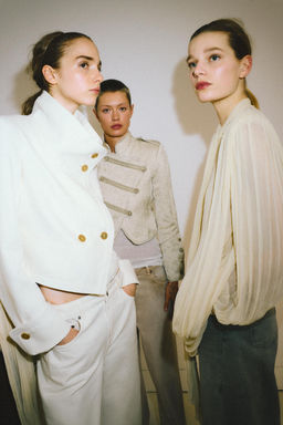 ZW COLLECTION LIMITED EDITION DRAPED BLOUSE WITH SHOULDER PADS - Zara фото 3