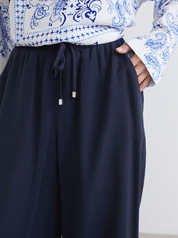 Beli Lastikli Geni? Pa?a Kad?n Pantolon