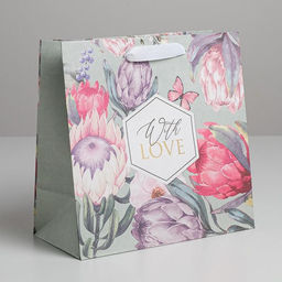 Пакет крафтовый квадратный With love, 22 22 11 см