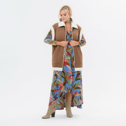 Жилет из экомеха "дубленка", на молнии, цвет "карамель"