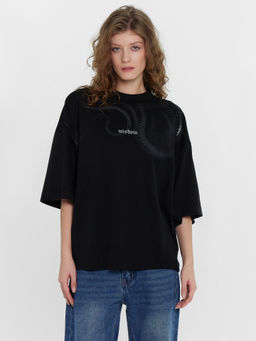 Футболка женская оверсайз черная с принтом черный +печать 112874 - Mark formelle фото 2