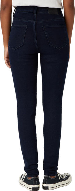 Джинсы женские