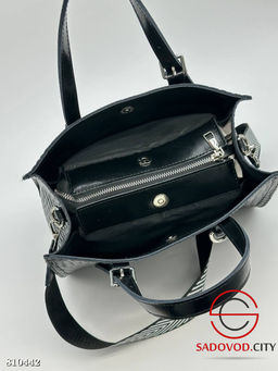 Сумка выполнена из кожи - Bruno фото 3