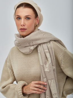 В составе шерсть. Большой теплый двусторонний палантин