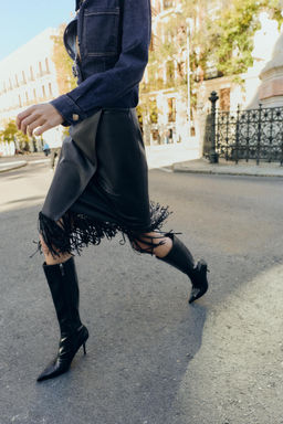 FAUX LEATHER FRINGED MIDI SKIRT - Zara фото 5
