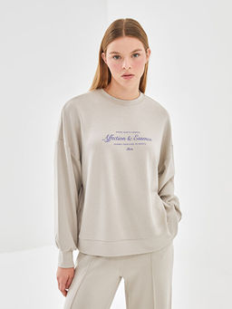 Bisiklet Yaka Bask?l? Oversize Kad?n Sweatshirt
