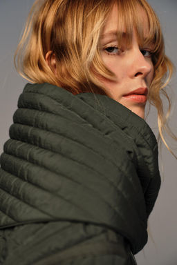 PUFFER JACKET WITH DETACHABLE SCARF - Zara фото 5