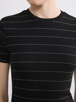 Bisiklet Yaka ?izgili Kad?n Ti??rt