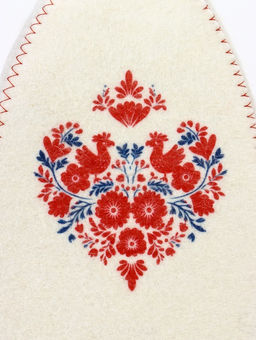 Шапка для бани с принтом "Славянка славянка", белая