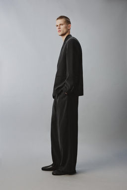 BLAZER FLUIDA RELAXED FIT / Negro - Zara фото 4