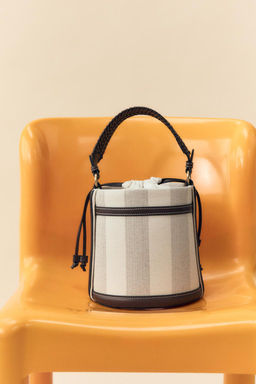 STRIPED CANVAS BUCKET BAG - Zara фото 2