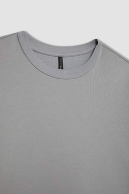 Женская серая базовая однотонная футболка с круглым вырезом и короткими рукавами Relax Fit - Defacto фото 8