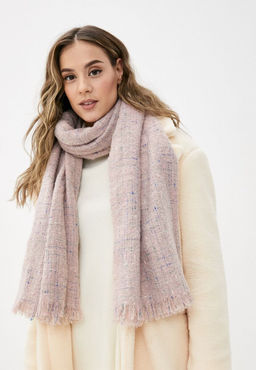 Нежный палантин с люрексовой и буклированной нитями
