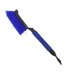 Щетка автомобильная 42,5см со скребком Щетка автомобильная 42,5см со скребком