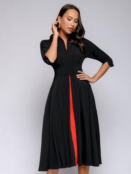 Платье черное длины миди с красной вставкой - 1001dress фото 2