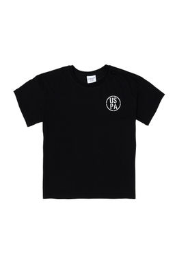 Черная футболка для мальчика Неожиданная скидка в корзине