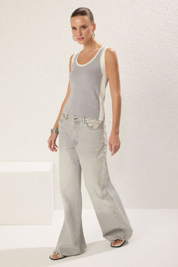 Trendyolmilla Ac?k Premium Iplik/Ozel Iplik Gri Renk Bloklu Triko Ince Bluz TWOSS25BZ00308
