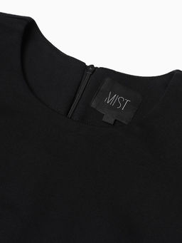 Платье женское короткое MIST с акцентной линией плеч, чёрное, размер 42