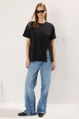TRENDYOLMILLA Beyaz %100 Suprem Y?rtmacl? Relaxed/Rahat Kesim Asimetrik Orme T-Shirt TWOSS24TS00140  фото 2