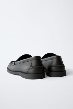 LEATHER LOAFERS