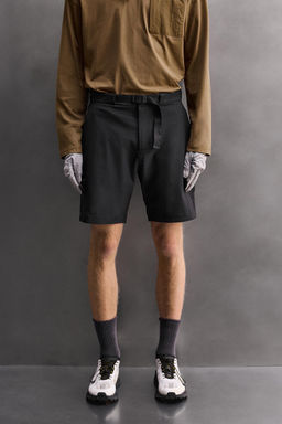 BERMUDA T?CNICA CARGO / Negro - Zara фото 12