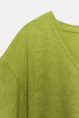 CAMISETA ESCOTE PICO / Pistacho - Zara фото 8