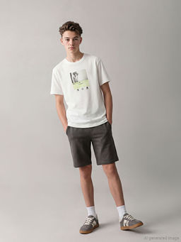 Bask?l? Erkek ?ocuk Ti??rt ve ?ort