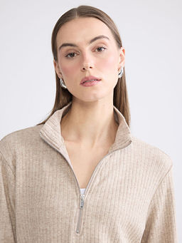 Dik Yaka Oversize Kad?n Ti??rt