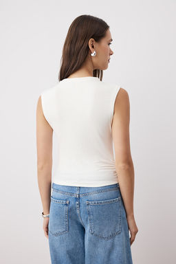 Siyah-Ekru 2li Paket Fitted/Vucuda Oturan Asimetrik Orme Bluz TWOSS25BZ00610 - Trendyolmilla фото 4