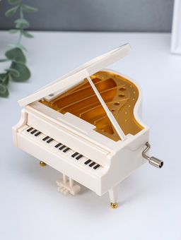 Шкатулка музыкальная механическая «Пианино», белая, 9×10.5×6.2 см