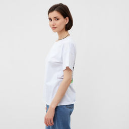 Футболка женская MINAKU Future, белая, размер 42