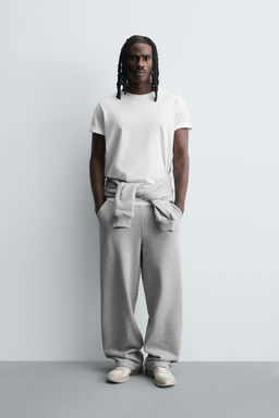 PANTAL?N JOGGER RELAXED FIT B?SICO / Gris vigor?