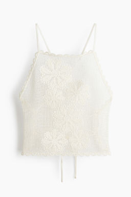 Top playero efecto crochet con espalda descubierta