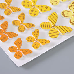 Наклейка интерьерная PVC Рой бабочек, жёлтая, 26?15.5 см