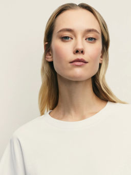 Лонгслив оверсайз с манжетами и принтом на рукаве / Zarina  фото 7