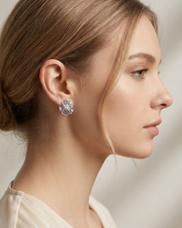 Стильные серьги