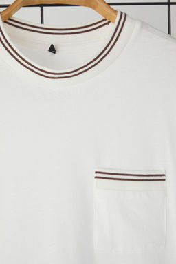 TRENDYOL MAN Lacivert Regular/Normal Kesim Cep ve Triko Bant Detayl? %100 Pamuk Basic Tok T-shirt TMNSS25TS00035 - Trendyolmilla фото 4