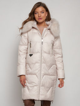 Пальто утепленное с капюшоном зимнее женское бежевого цвета 13305B - Visdeer фото 18