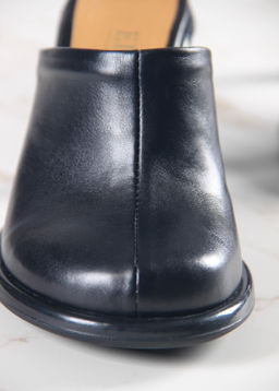 Сабо 6112.PODYUM133bl. черный