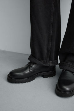 LEATHER LACE-UP BOOTS