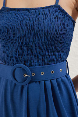 Indigo Duz Etegi Belden Ac?lan Gipeli Midi Dokuma Elbise TWOSS21EL1929